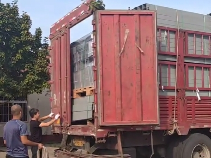 發(fā)貨現(xiàn)場(chǎng)